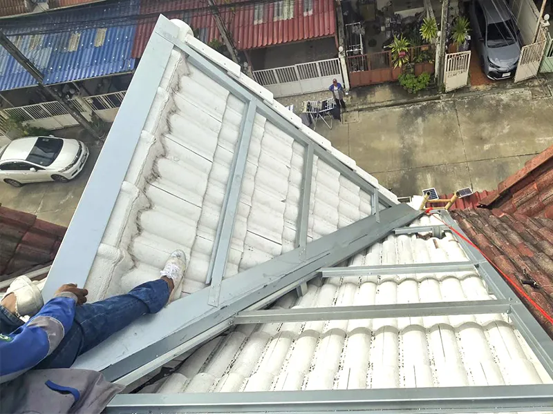 Double roof (Top up roof) เอกมัย